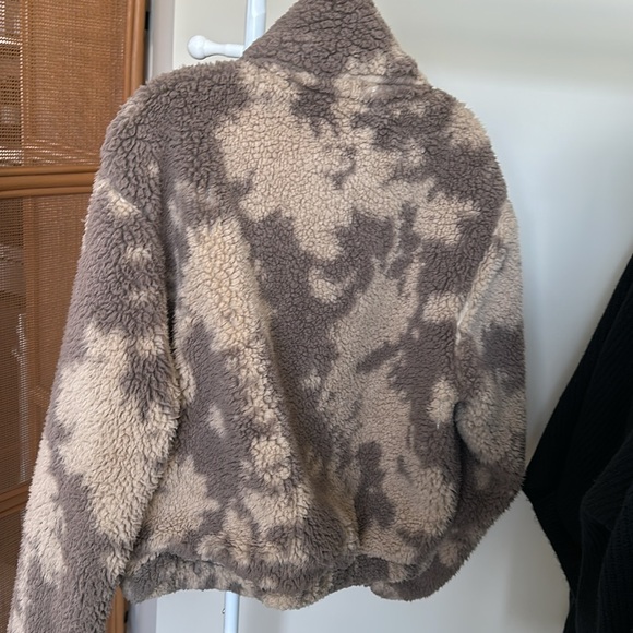 Plush Cream and Brown Teddy Jacket - Picture 4 of 4